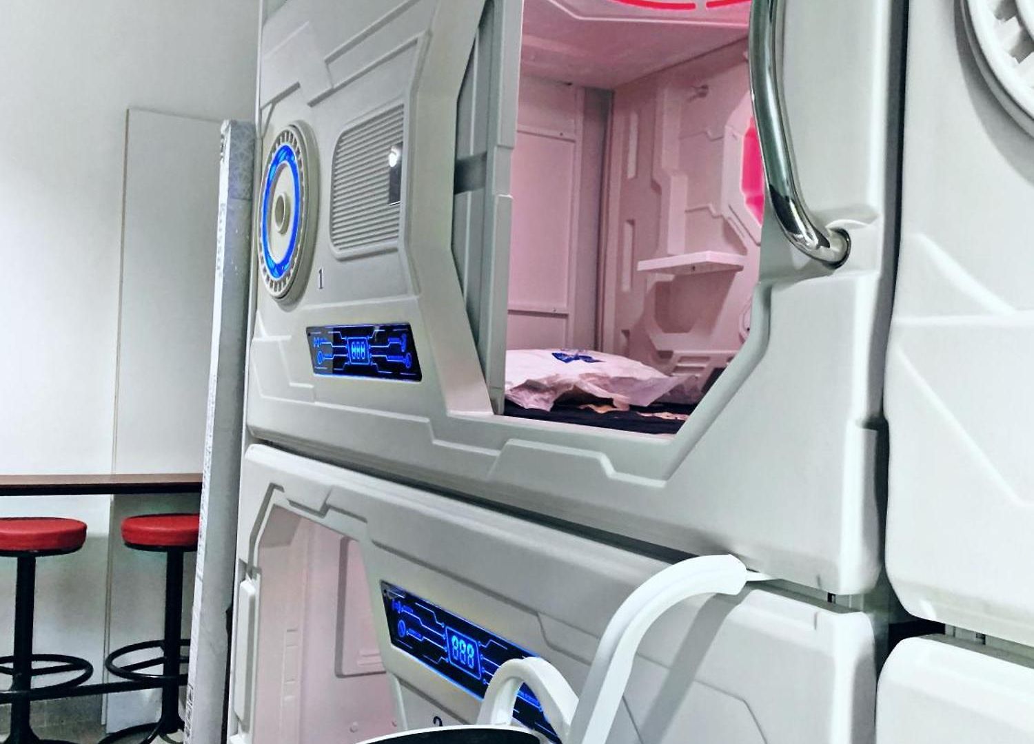 Capsule * Pattaya