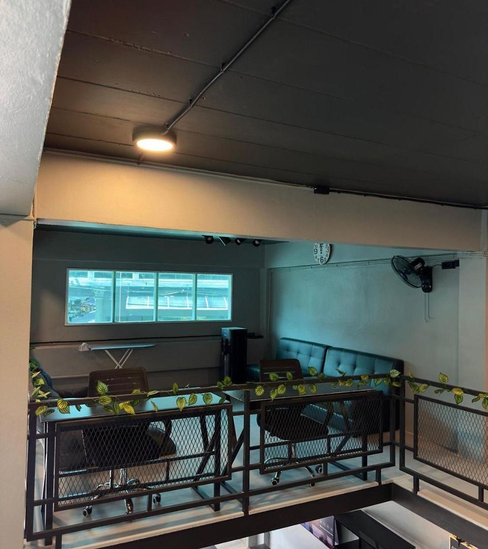 ที่พัก Friends Station Tukkom & Cafe