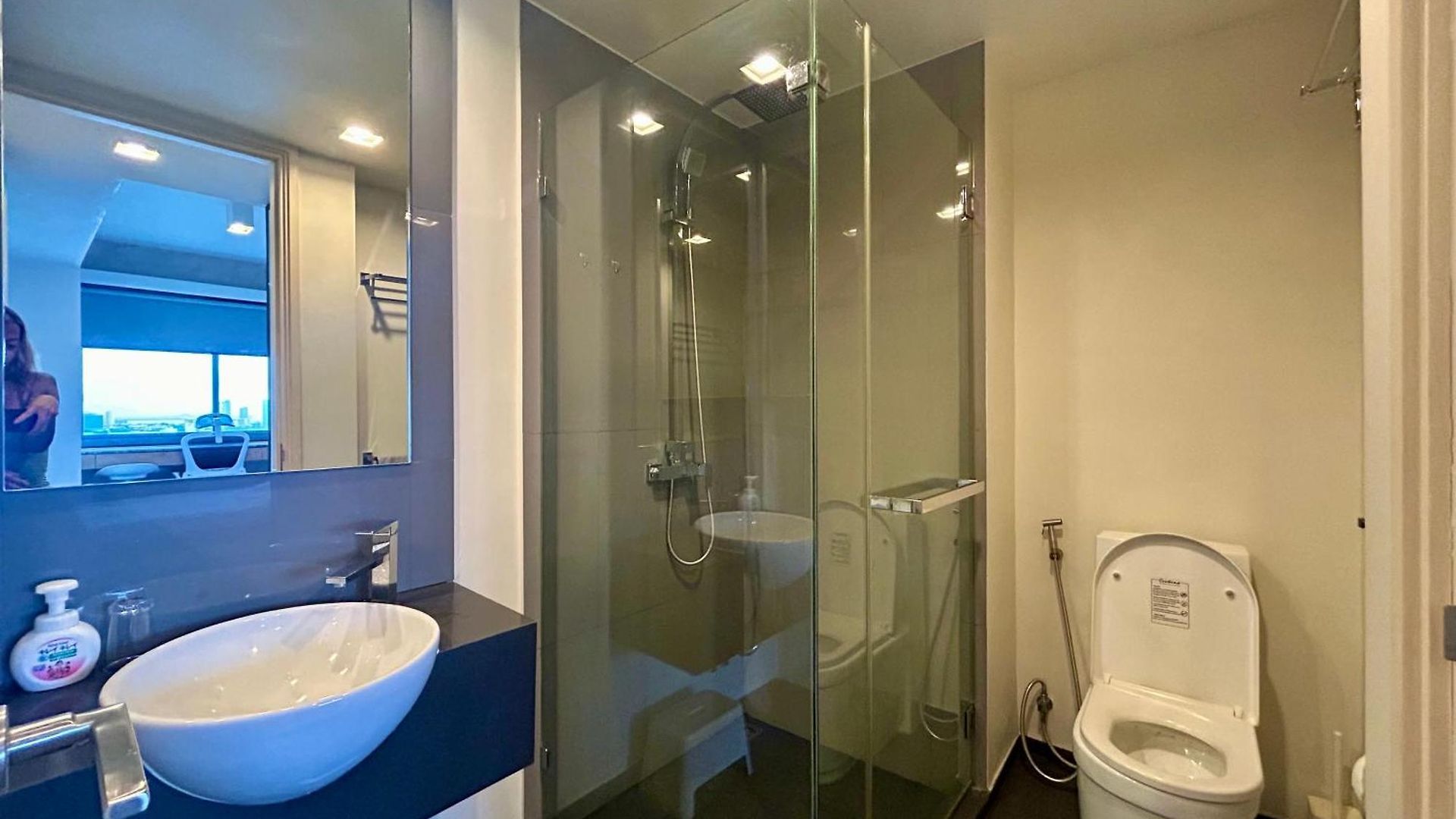อพาร์ตโฮเทล Unixx High Floor Seaview Double Bedroom