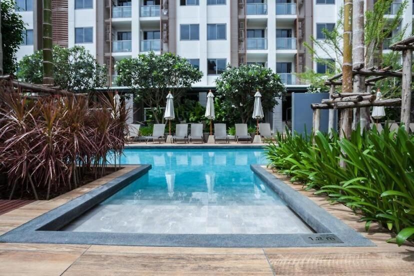 Unixx High Floor Seaview Double Bedroom 4*