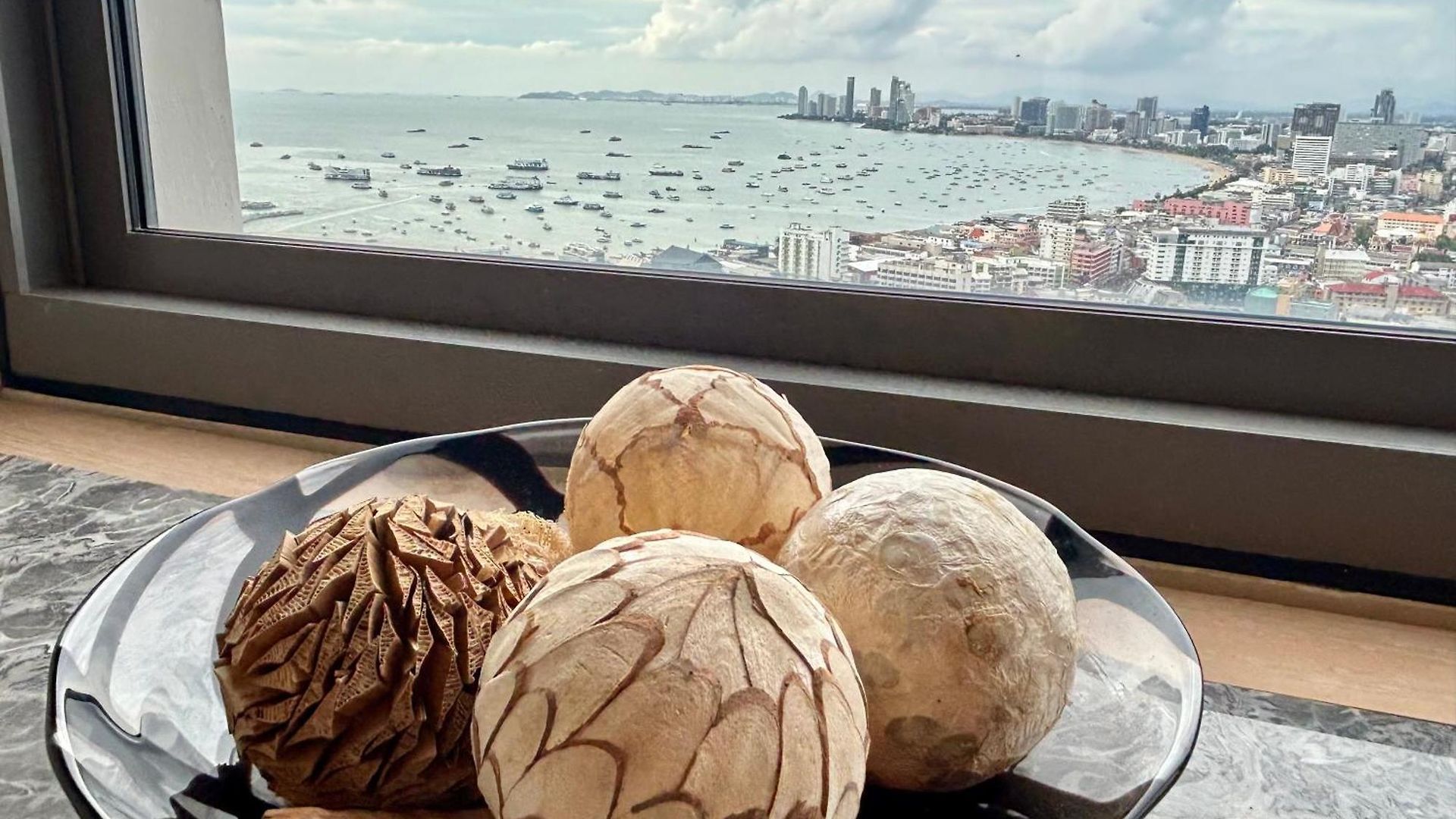 Unixx High Floor Seaview Double Bedroom อพาร์ตโฮเทล 4*