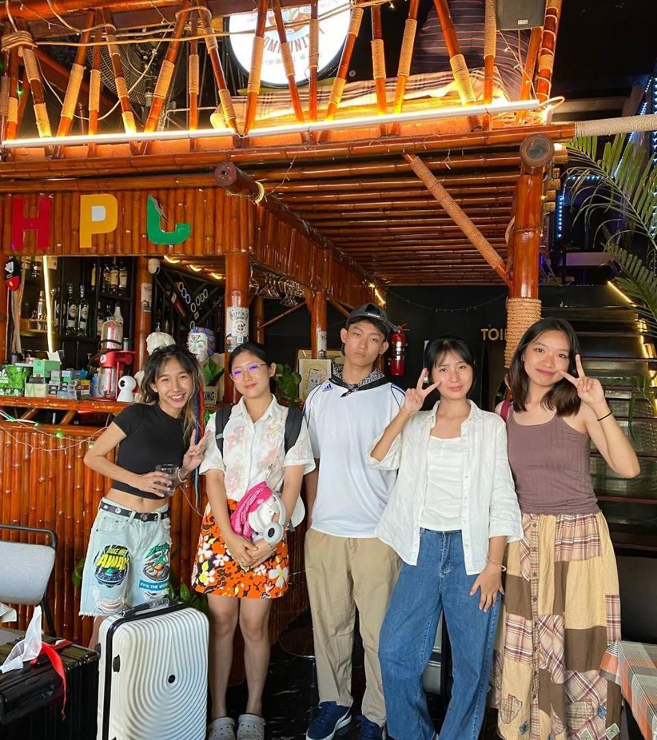 ที่พัก Happiness Community Wake & Bake - Rooftop Bar & Bistro Pattaya