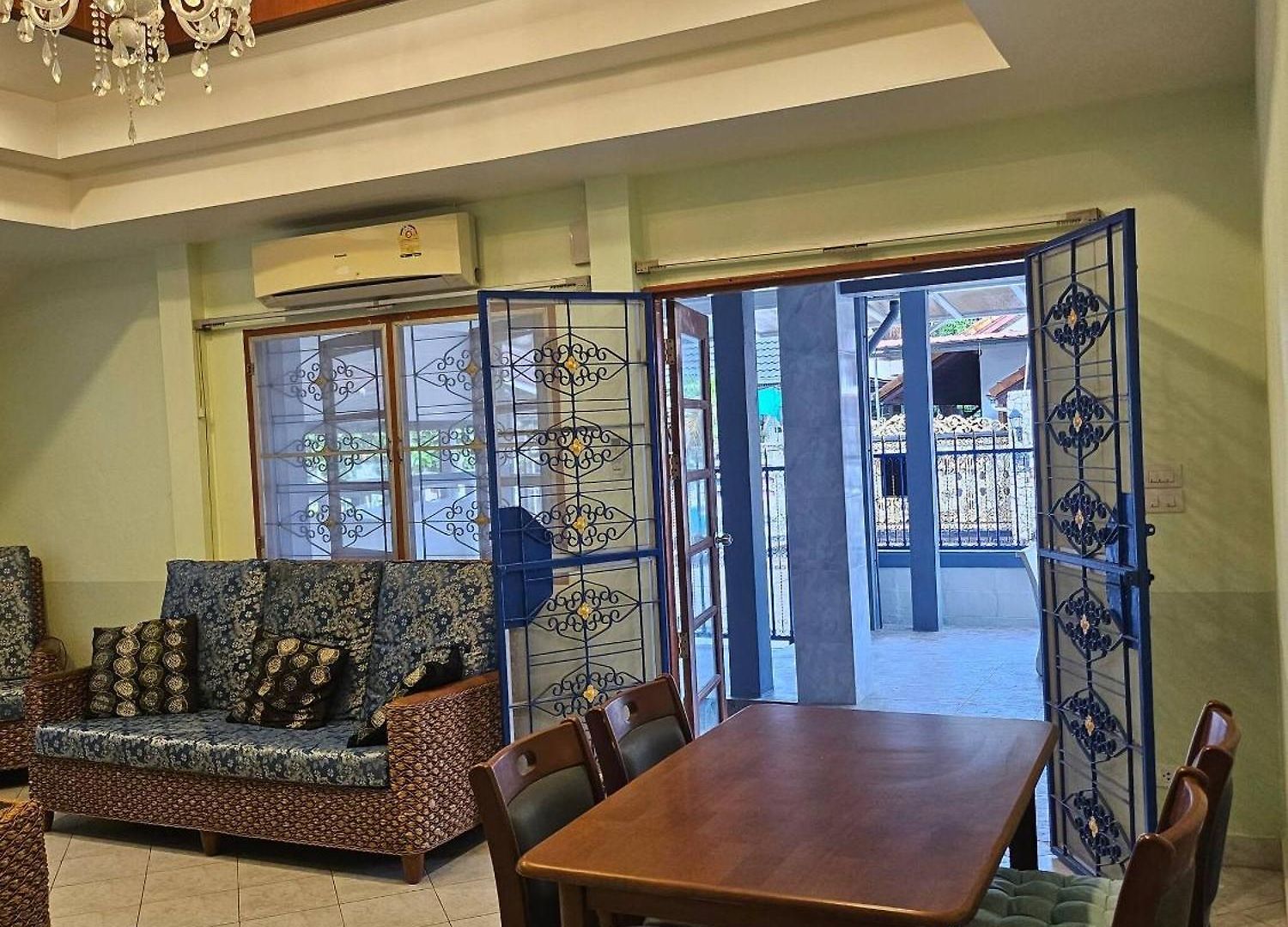 In Guest - 2 Dans Superbe Maison En Centre Exceptionne บ้านพัก Pattaya