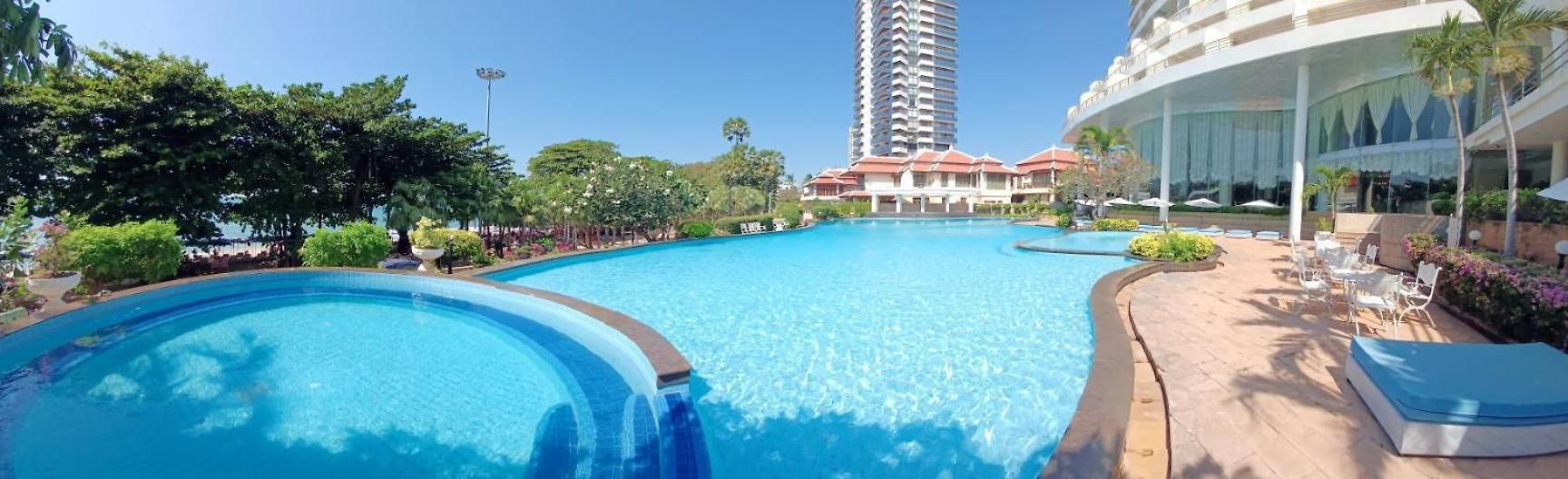 โรงแรม Adriatic Palace