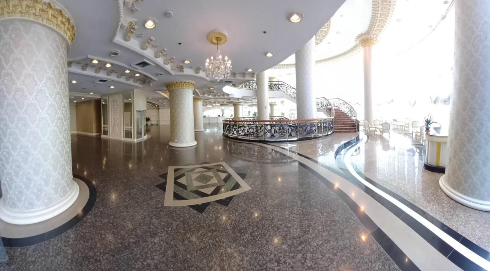 โรงแรม Adriatic Palace 5*