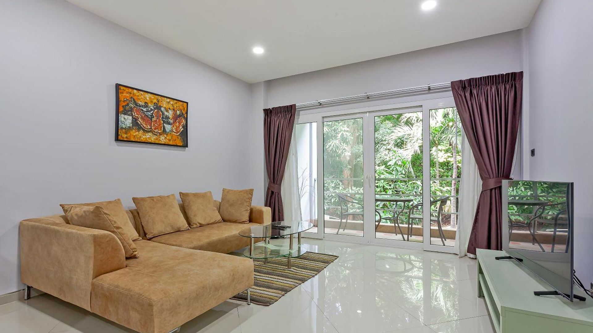 Grosvenor House - Olympic Pool - Pattaya