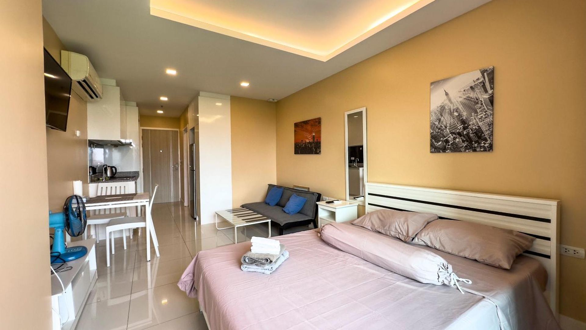 One Tower By Thaiminatorpattaya 75 อพาร์ทเม้น