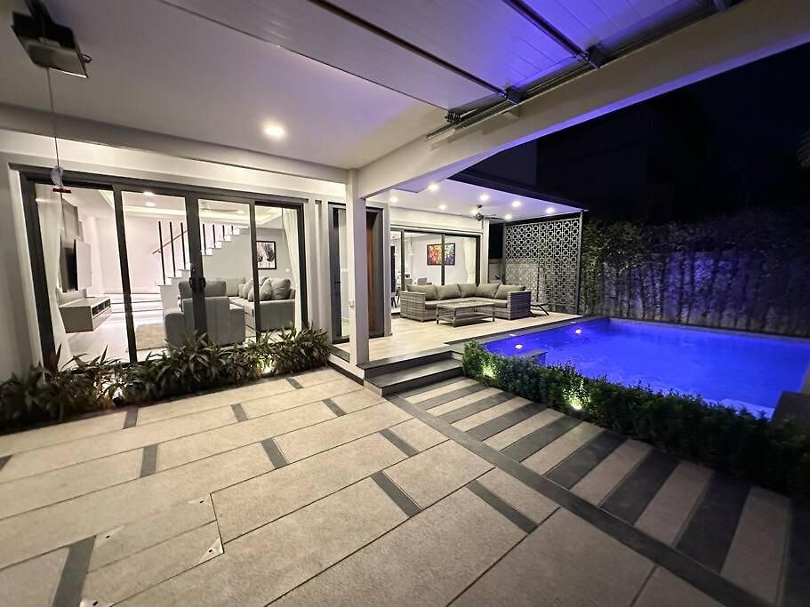 วิลล่า Super Luxury 3 Bedroom Private Pool With Jacuzzi, Near 711, 10 Minutes To Walking Street And - Mt6 *