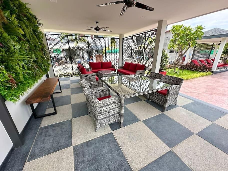 Super Luxury 3 Bedroom Private Pool With Jacuzzi, Near 711, 10 Minutes To Walking Street And - Mt6 วิลล่า