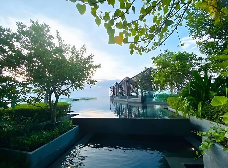 อพาร์ทเม้น In Downtown And Rooftop Pool In Pattaya