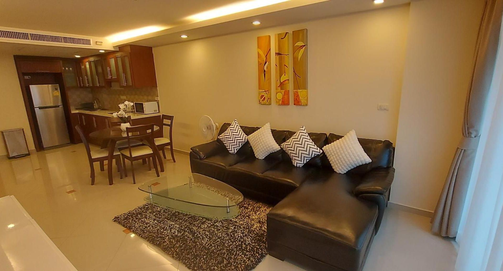Garden - 2br Suite, 76sqm อพาร์ทเม้น Pattaya