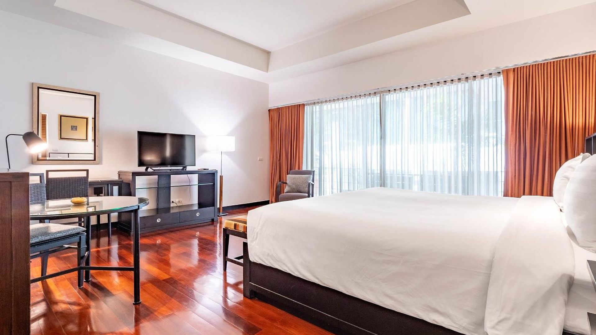 อพาร์ตโฮเทล Luxe Pattaya