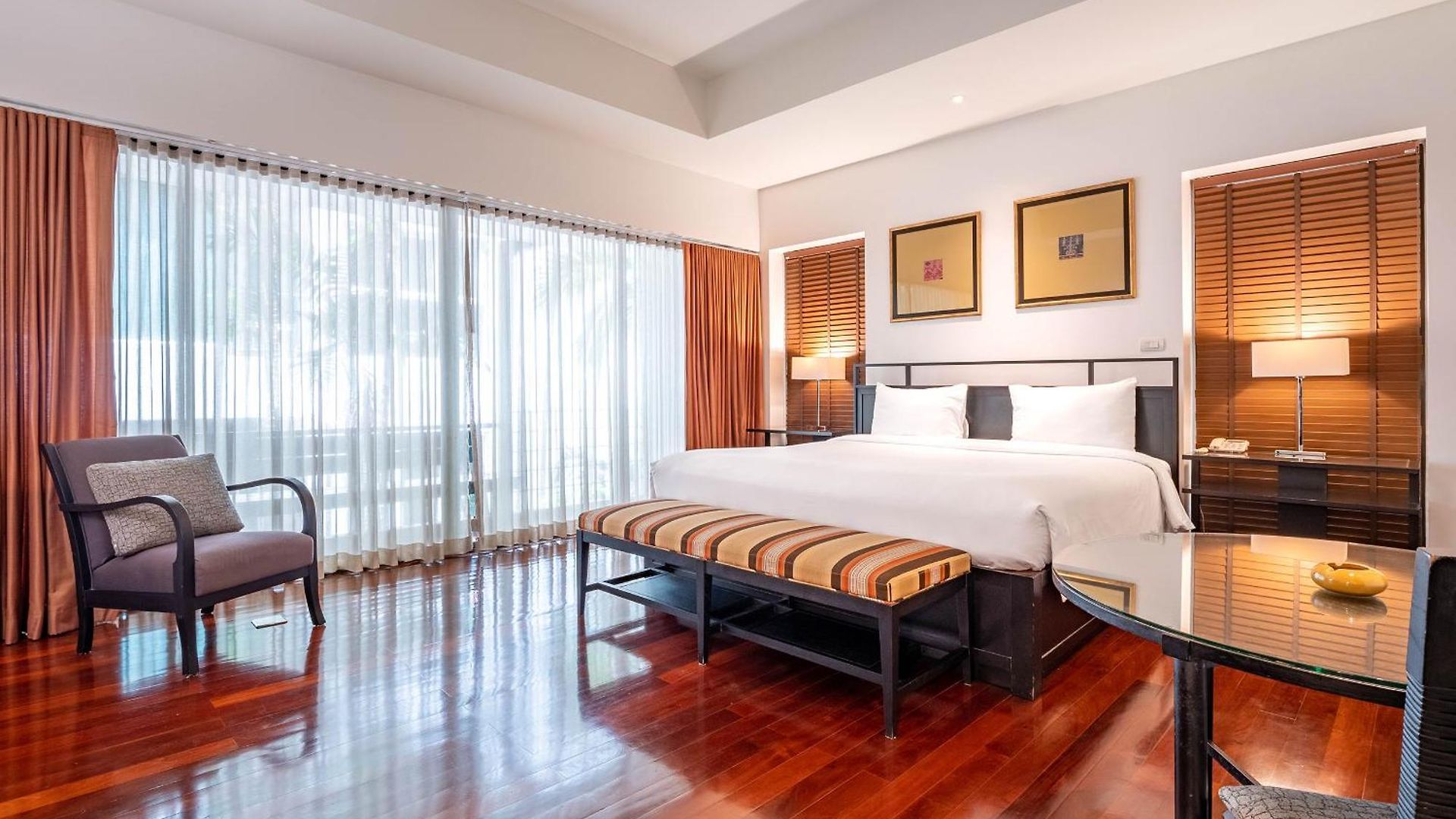 อพาร์ตโฮเทล Luxe Pattaya
