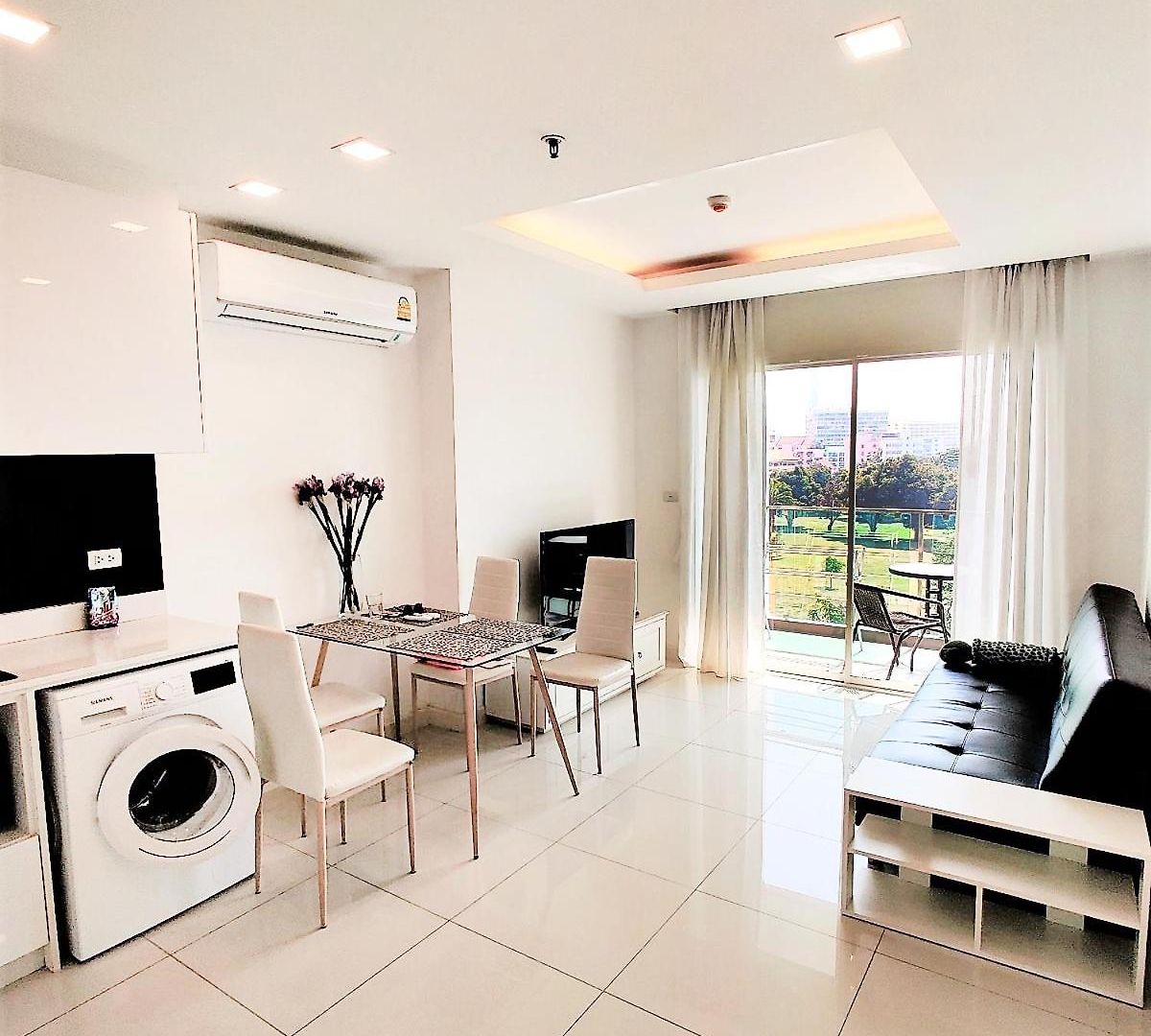 One Tower By Thaiminatorpattaya 11 อพาร์ทเม้น *