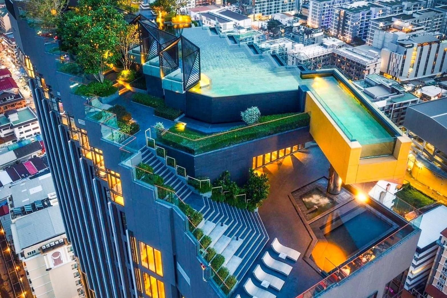 อพาร์ทเม้น With Roof Pool