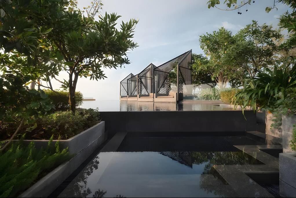 With Roof Pool * Pattaya