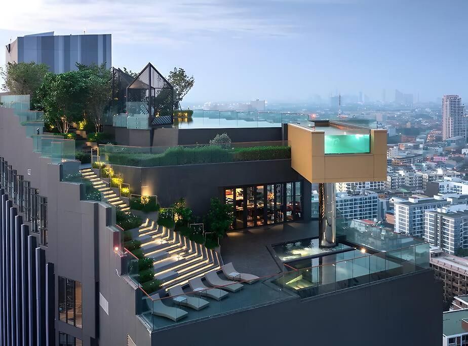 อพาร์ทเม้น With Roof Pool *