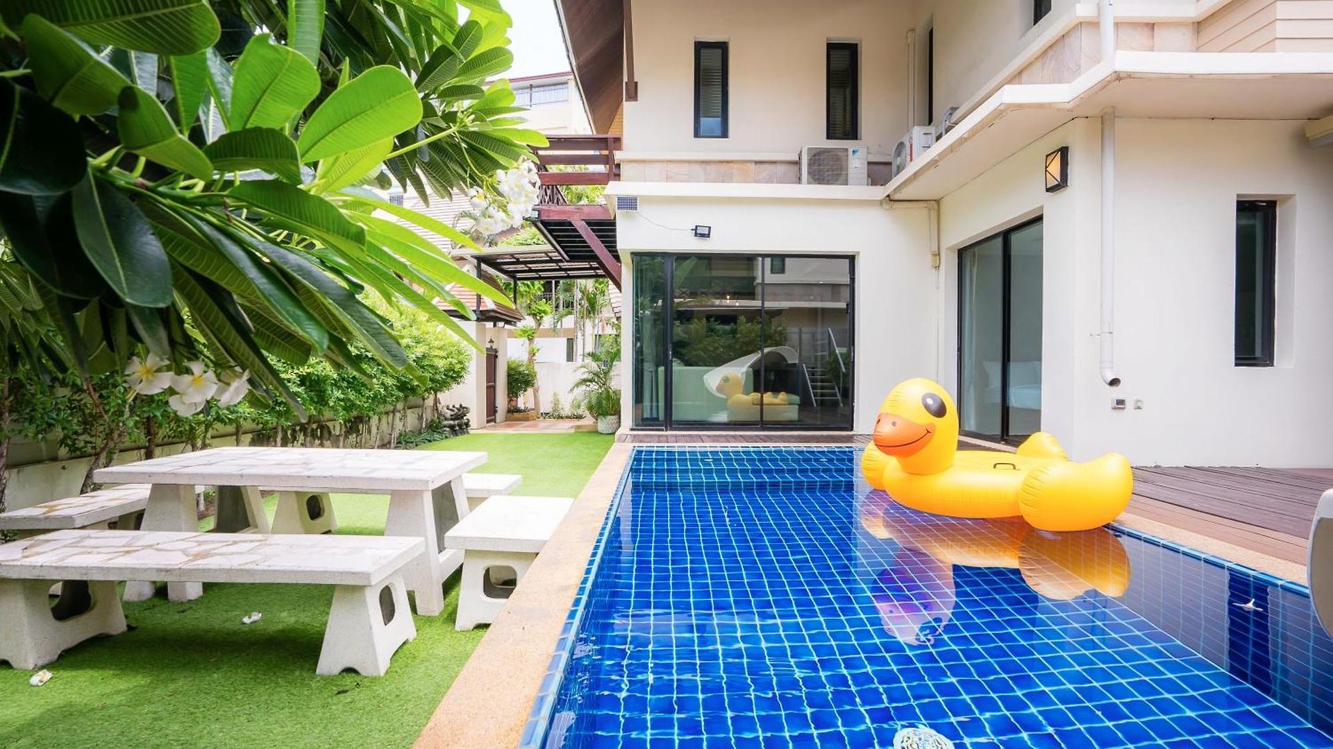 วิลล่า Amazing Natcha Pattaya