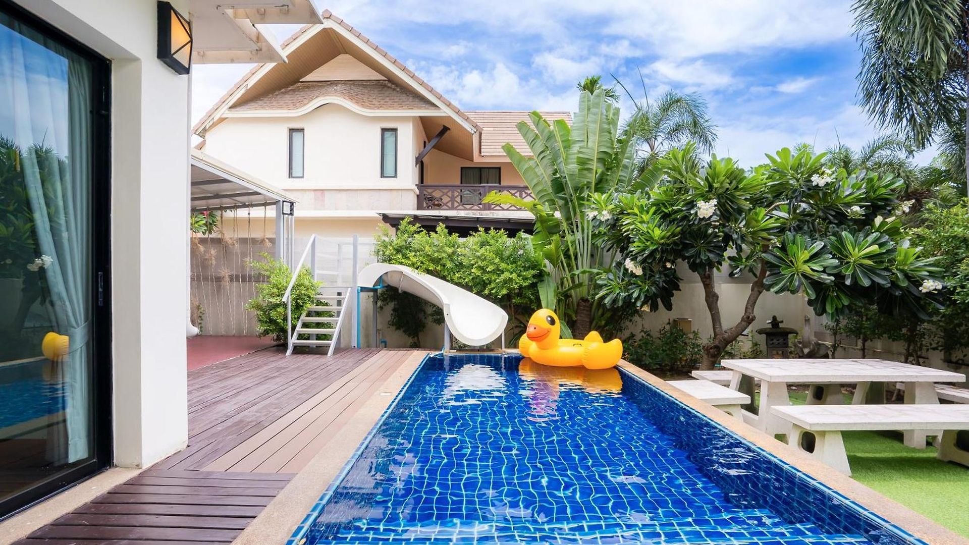 Amazing Natcha วิลล่า Pattaya