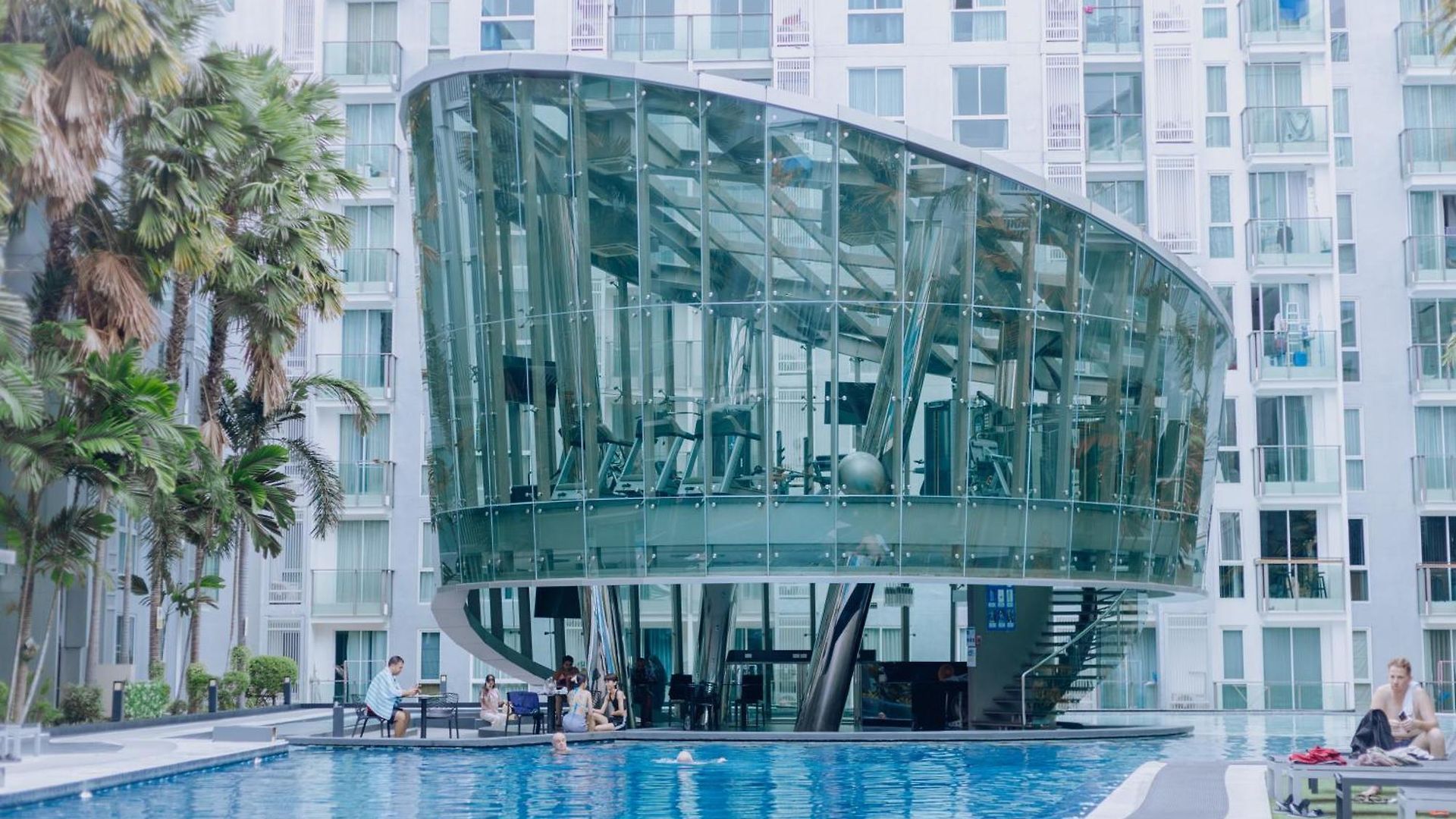 อพาร์ทเม้น Center By K *