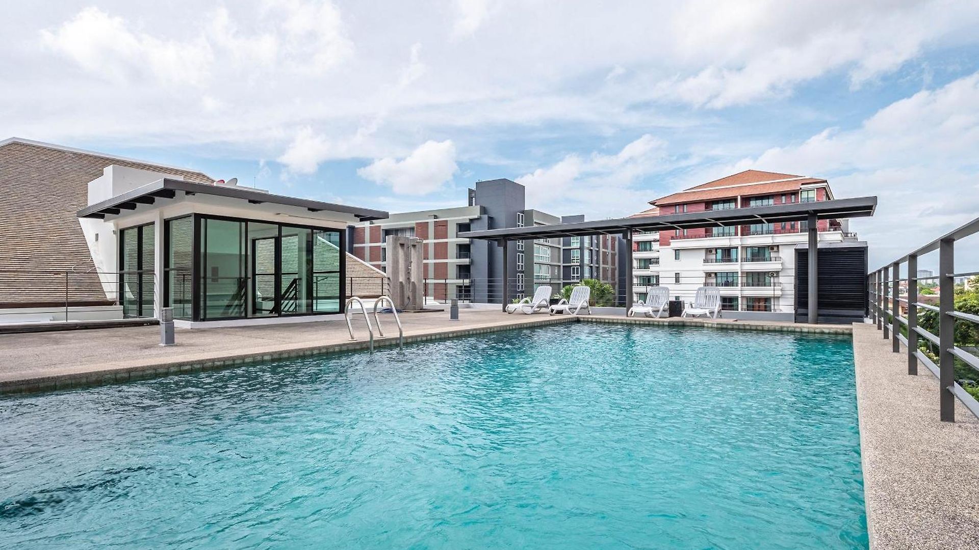 อพาร์ตโฮเทล Luxe 3*