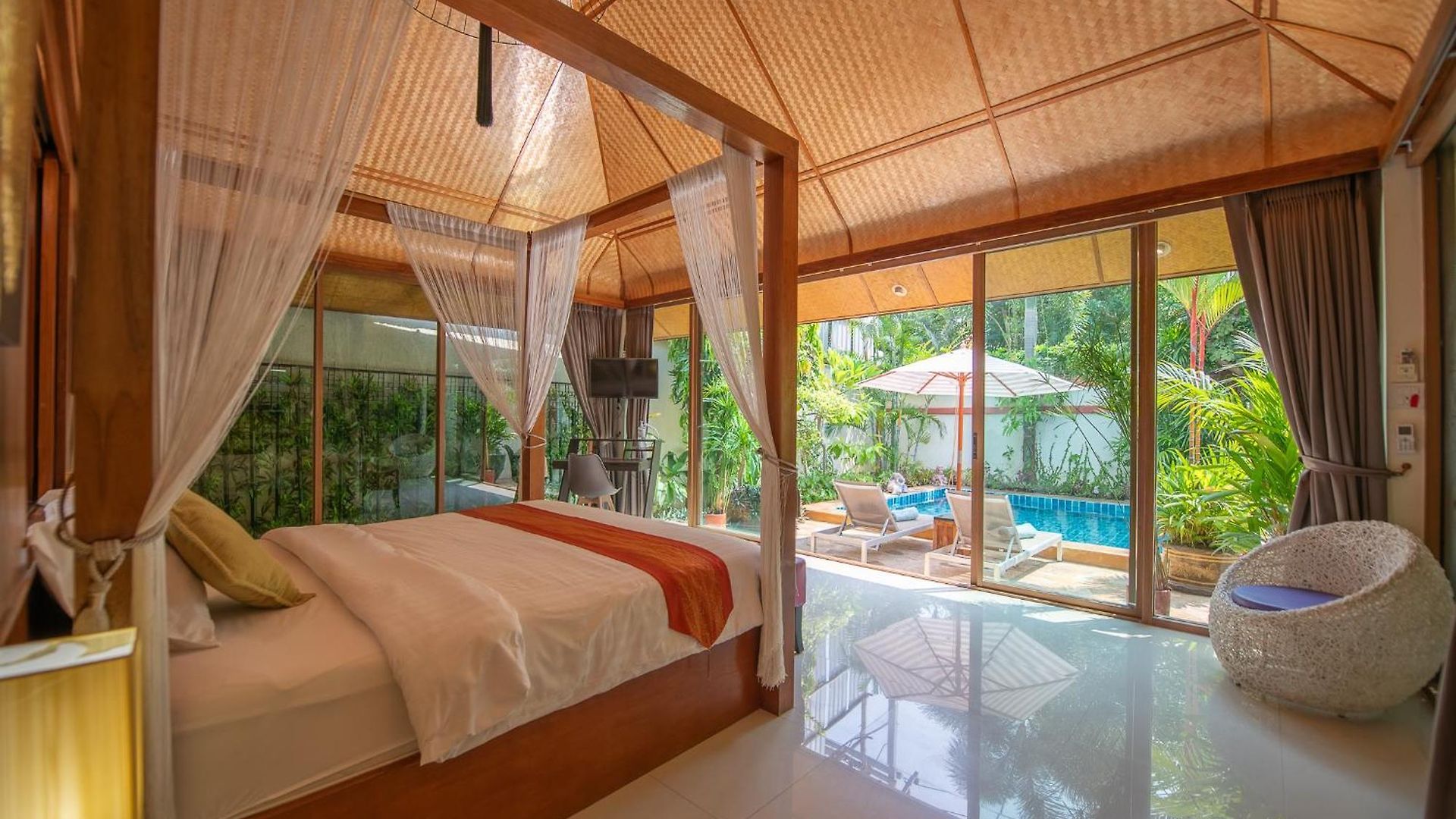 อพาร์ทเม้น Iii, Totally Private Pool Pattaya