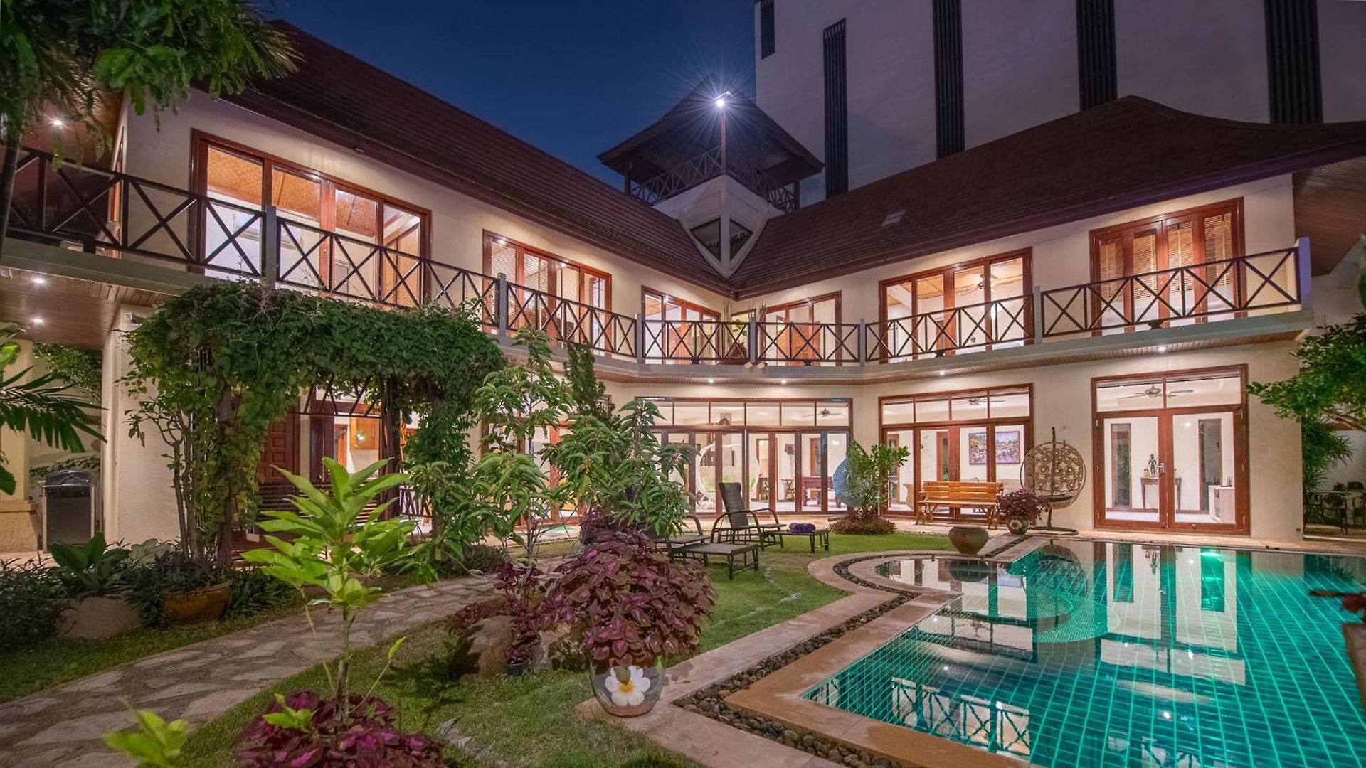 อพาร์ทเม้น Orchid House Pattaya, Totally Private Pool