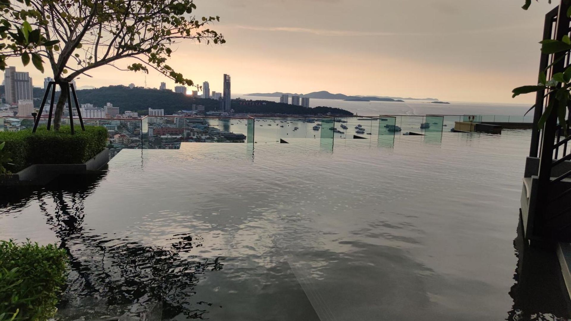 【edge】 New Infinity Pool Amazing/near Beach！