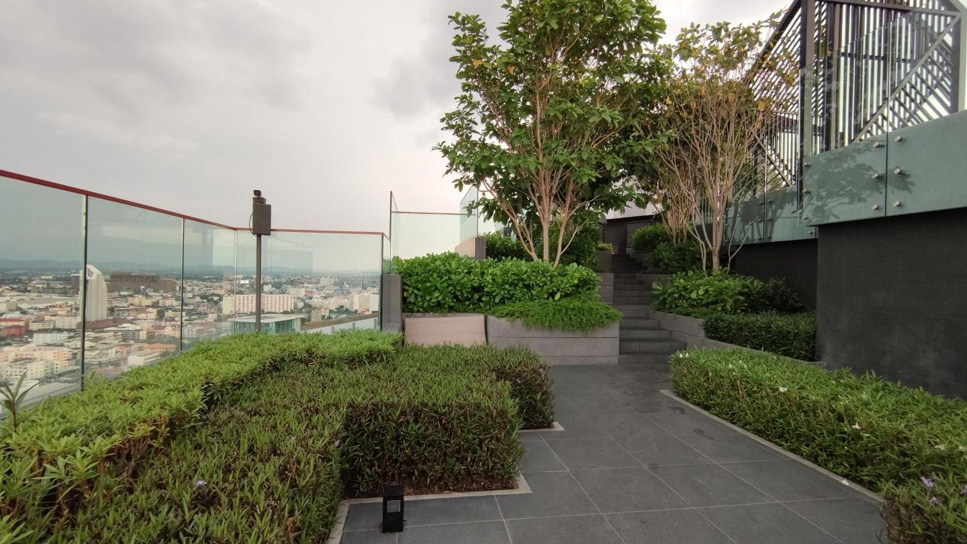 อพาร์ตโฮเทล 【edge】 New Infinity Pool Amazing/near Beach！ Pattaya