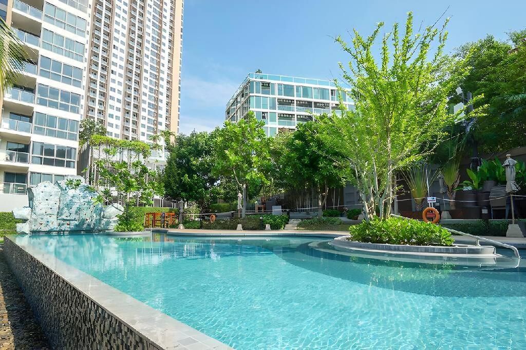 Luxury 70sqm 2 Bedroom Next To Walking Street อพาร์ทเม้น