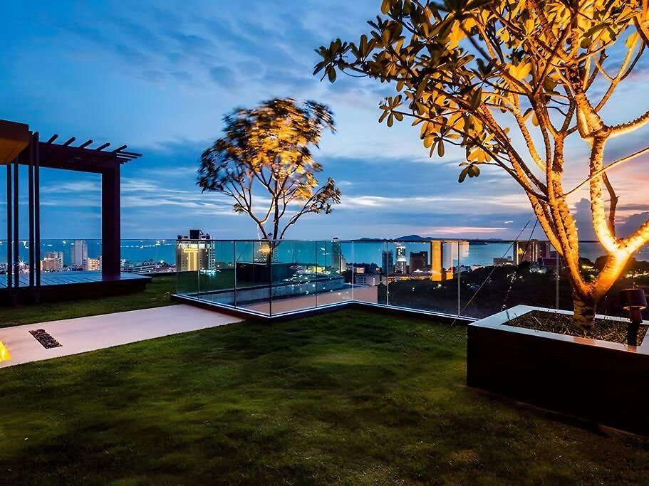 Luxury 70sqm 2 Bedroom Next To Walking Street อพาร์ทเม้น *