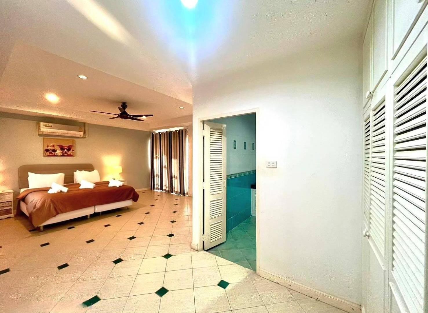 Pool 5bedroom Cosy Big Area Close To The วิลล่า *