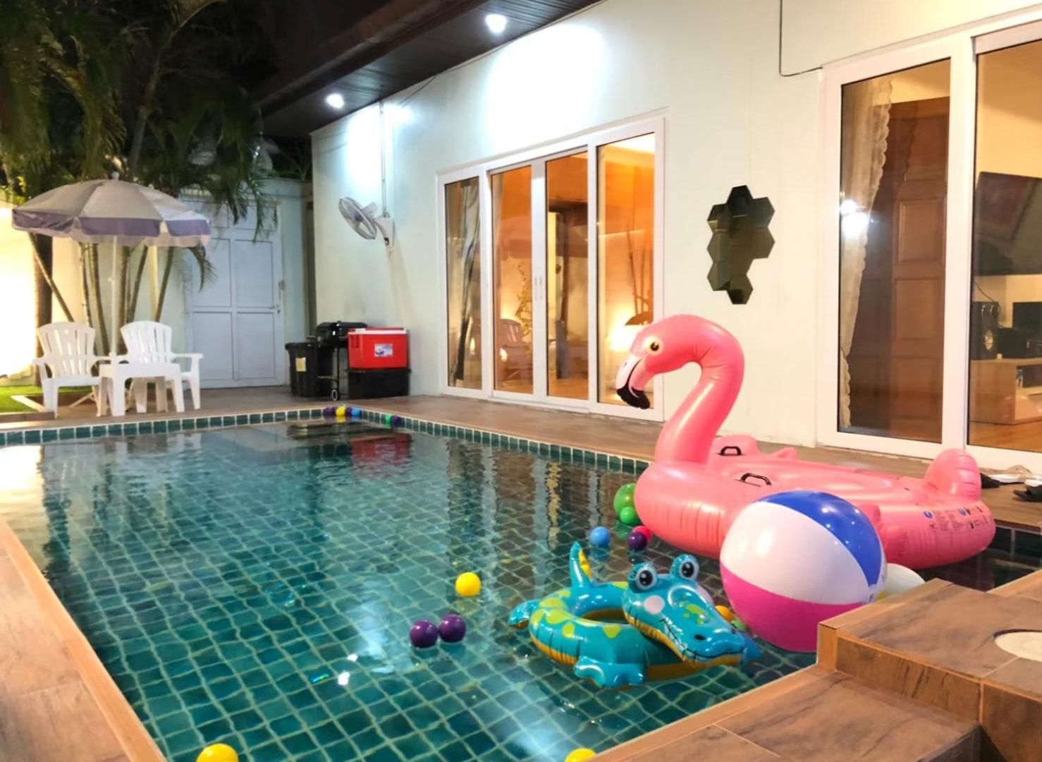 The Pool House No.8 วิลล่า Pattaya