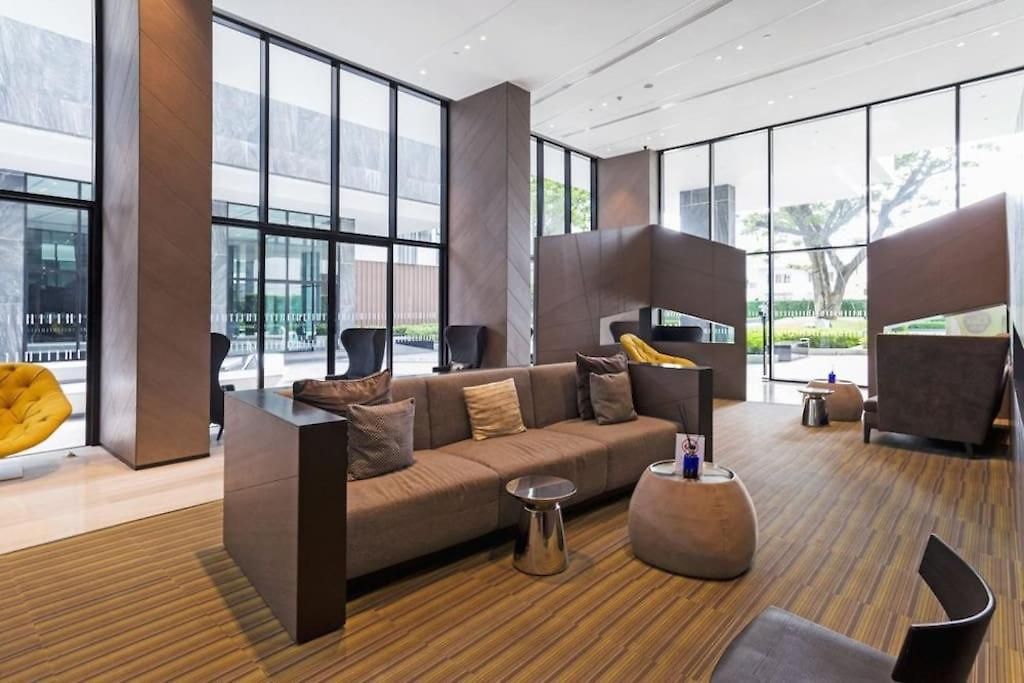 อพาร์ทเม้น 2 Bed Excellent Location Infinity Pool