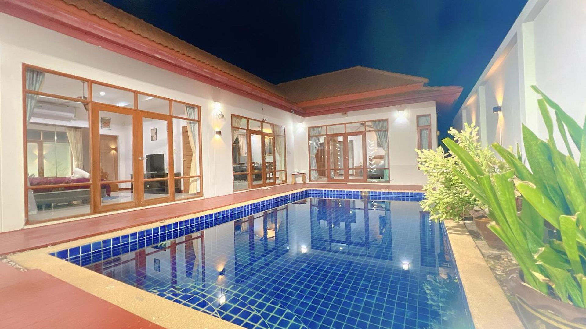 Gusvana Pool วิลล่า Pattaya