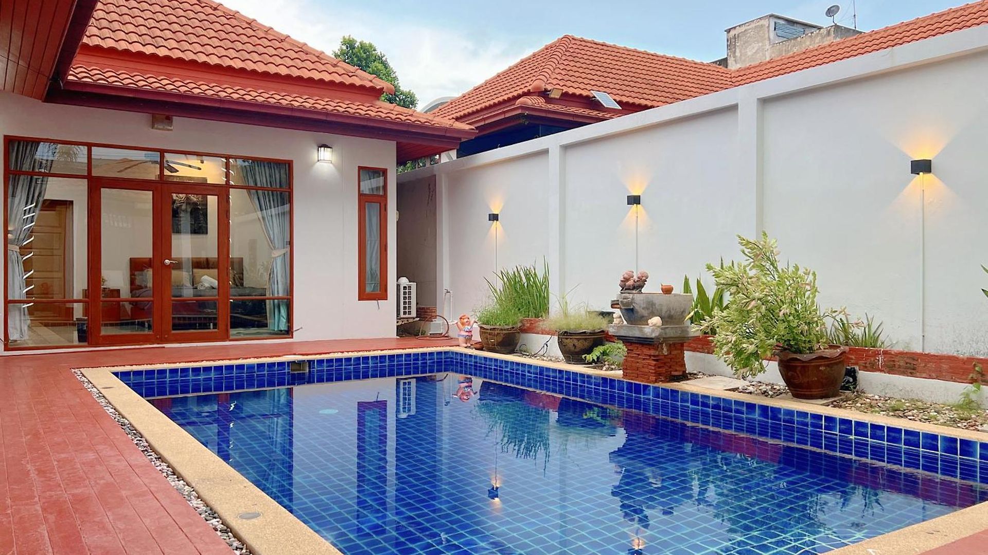 Gusvana Pool