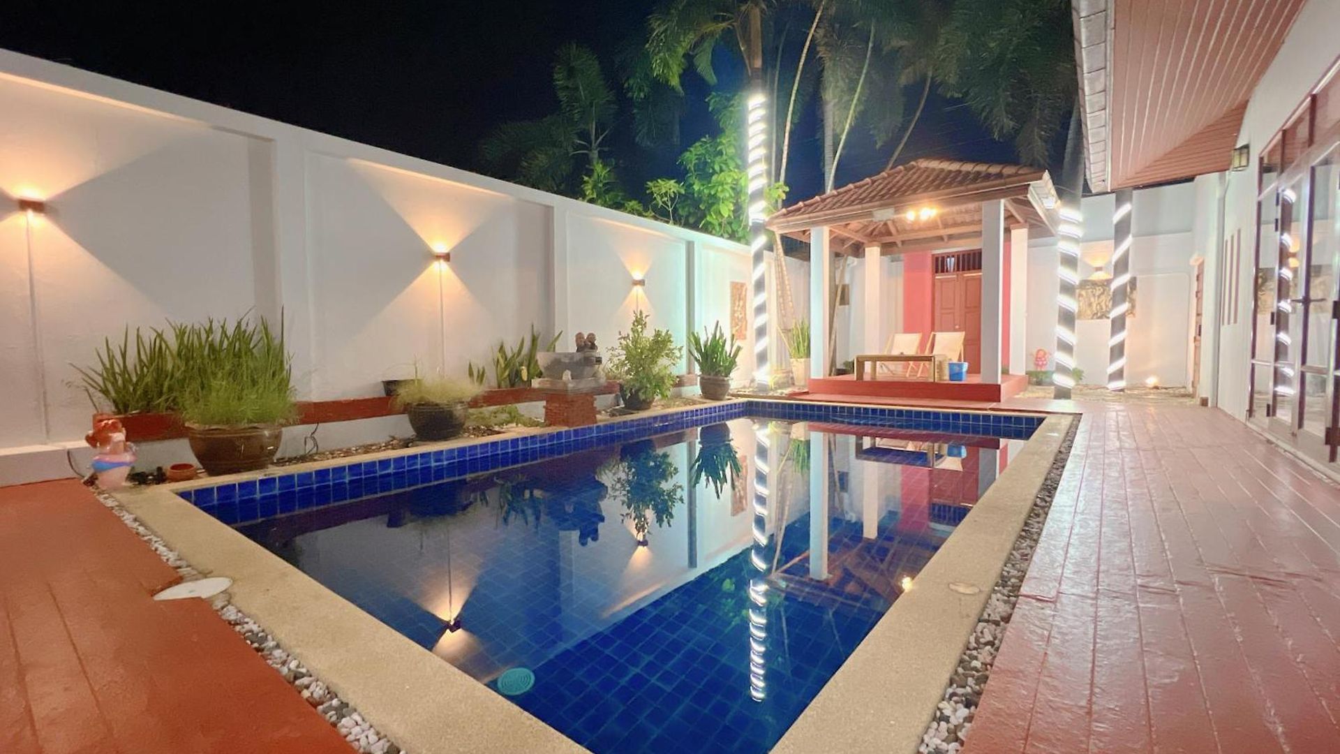 Gusvana Pool วิลล่า