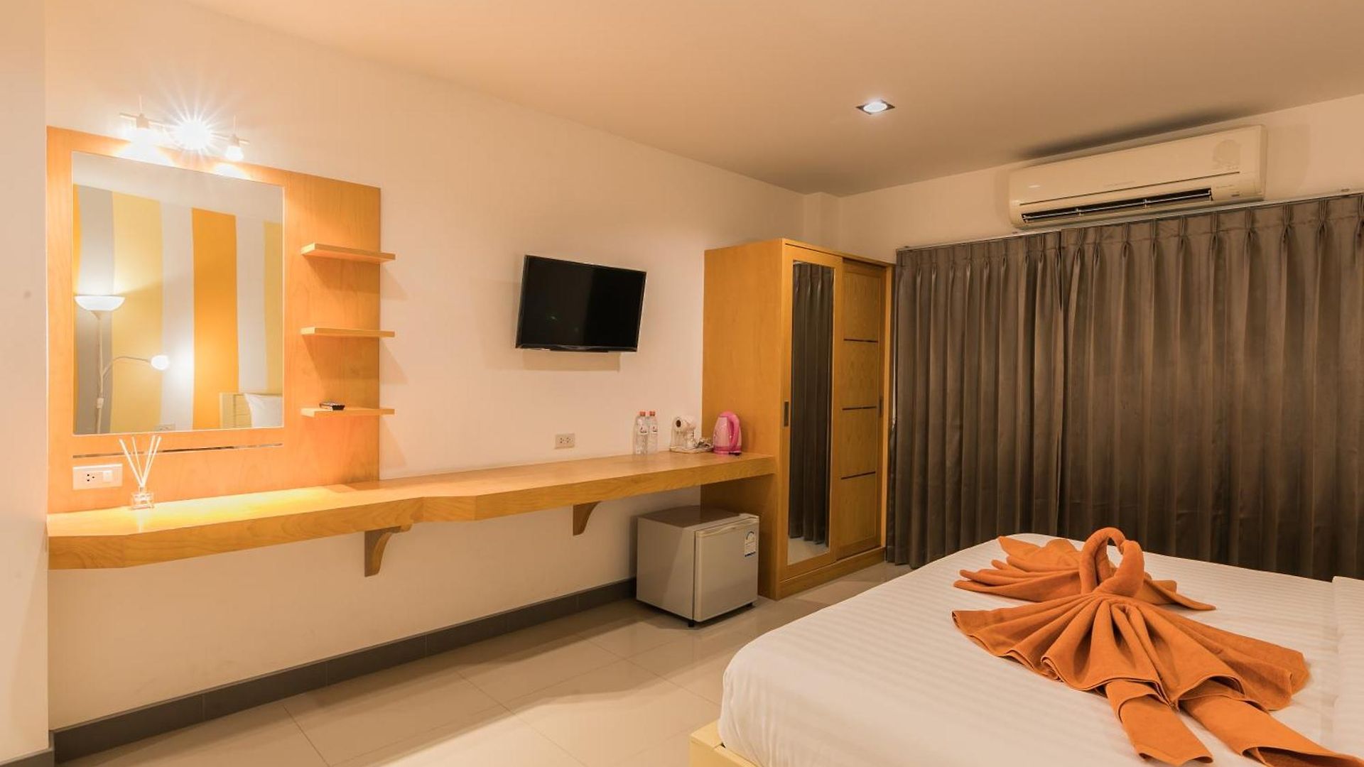 T Sleep Place