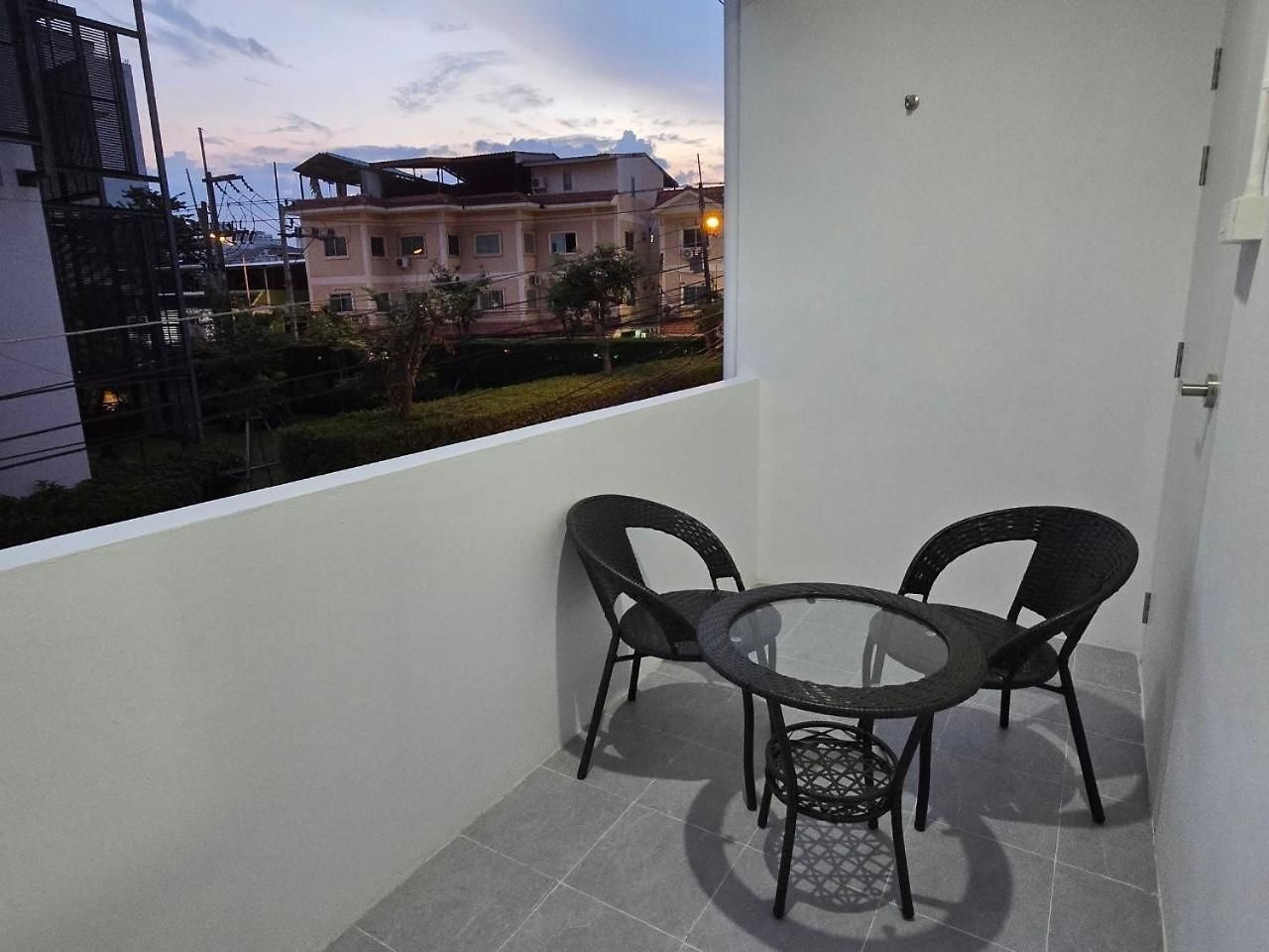 โรงแรม Srinn Klang