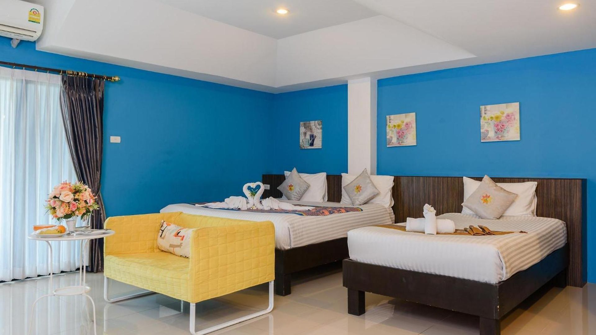 Stay Resort Pattaya โรงแรม 3*