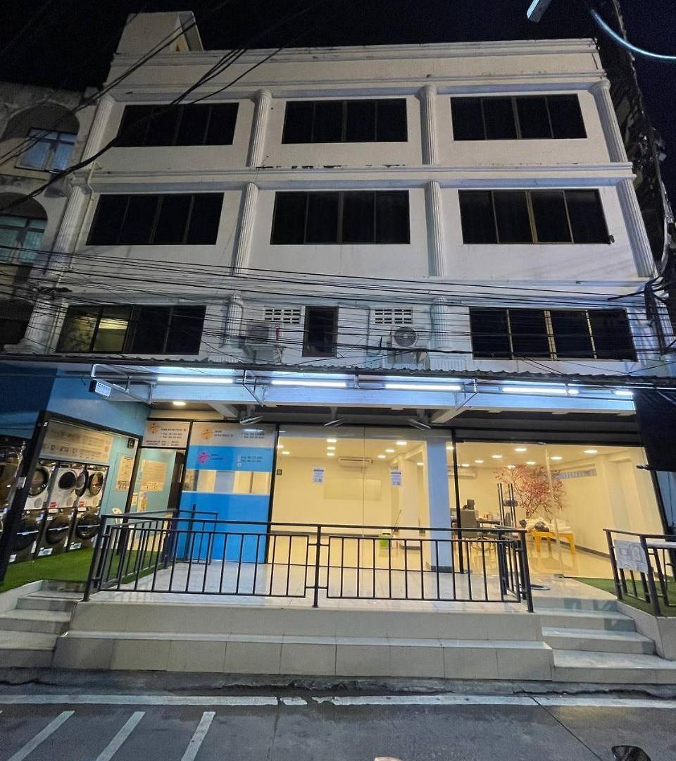 Maland House - Soi 14 Saisong Road โรงแรม