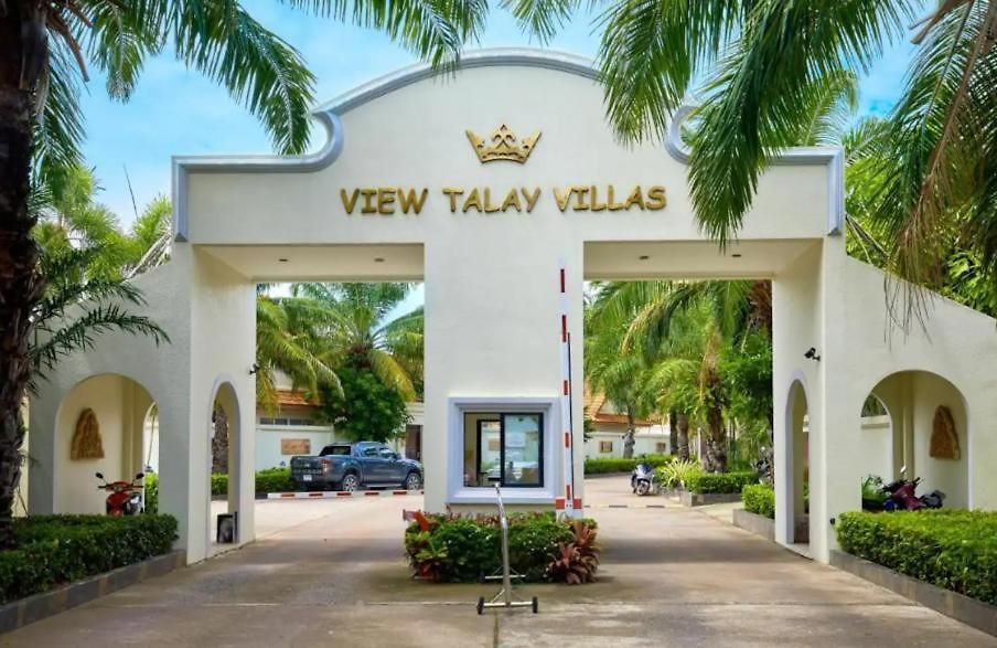 Luxury 3bed Pool Complex 5min To & Walking Street วิลล่า *