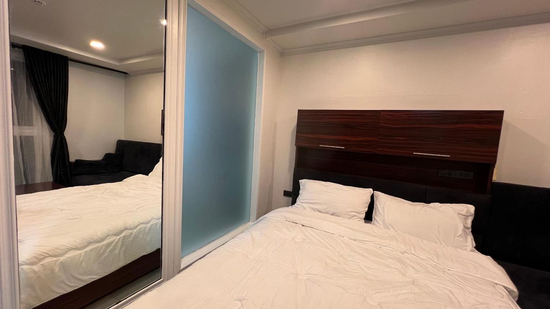 Novana South By Walee โรงแรม *