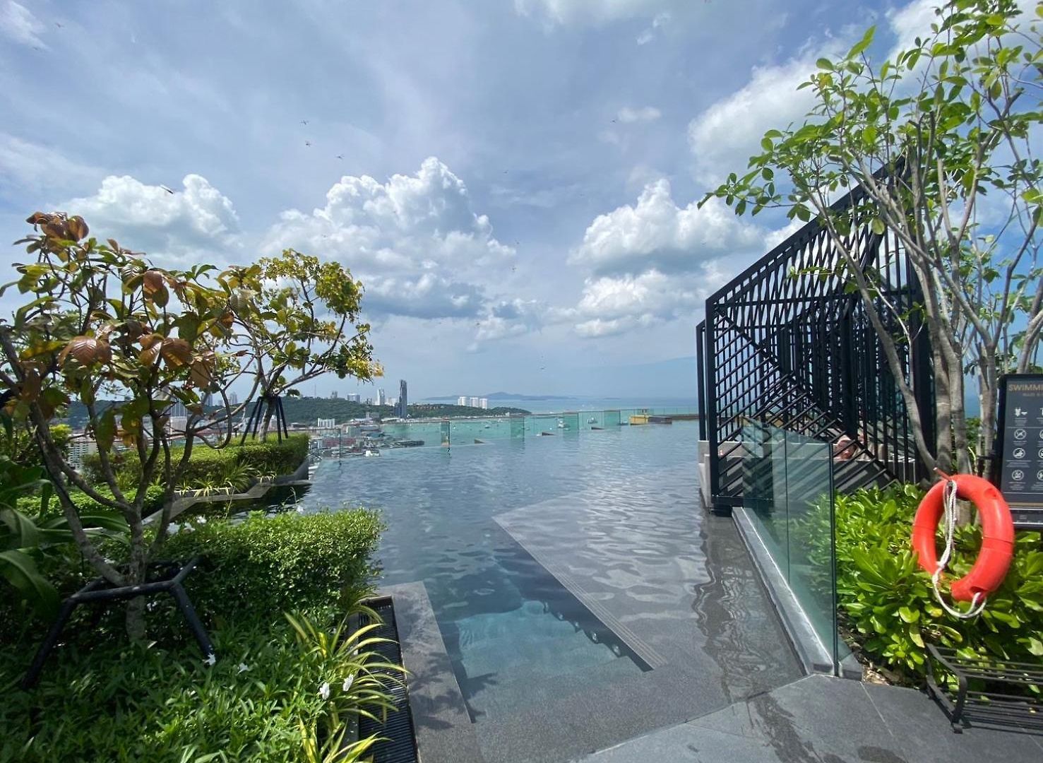 อพาร์ทเม้น Edge By Su Pattaya