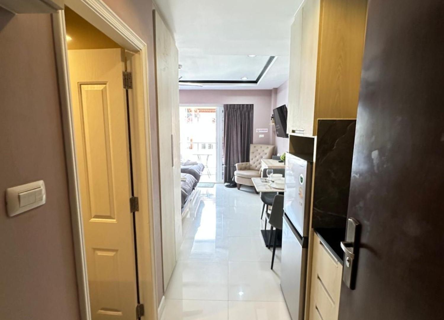 Apartment New Nordic Marcus Vip-5 - Spacious Near The Sea In The Area Of Phra Tam Nak Hill Pattaya