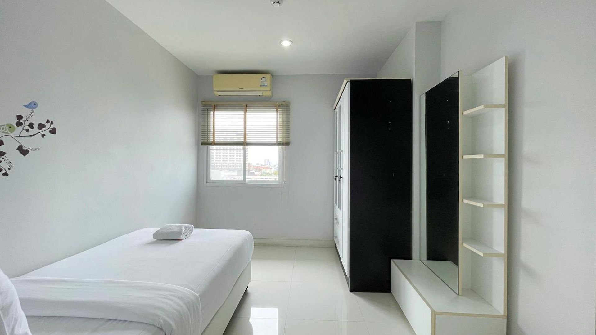 โรงแรม Baan By Sabai Near By God