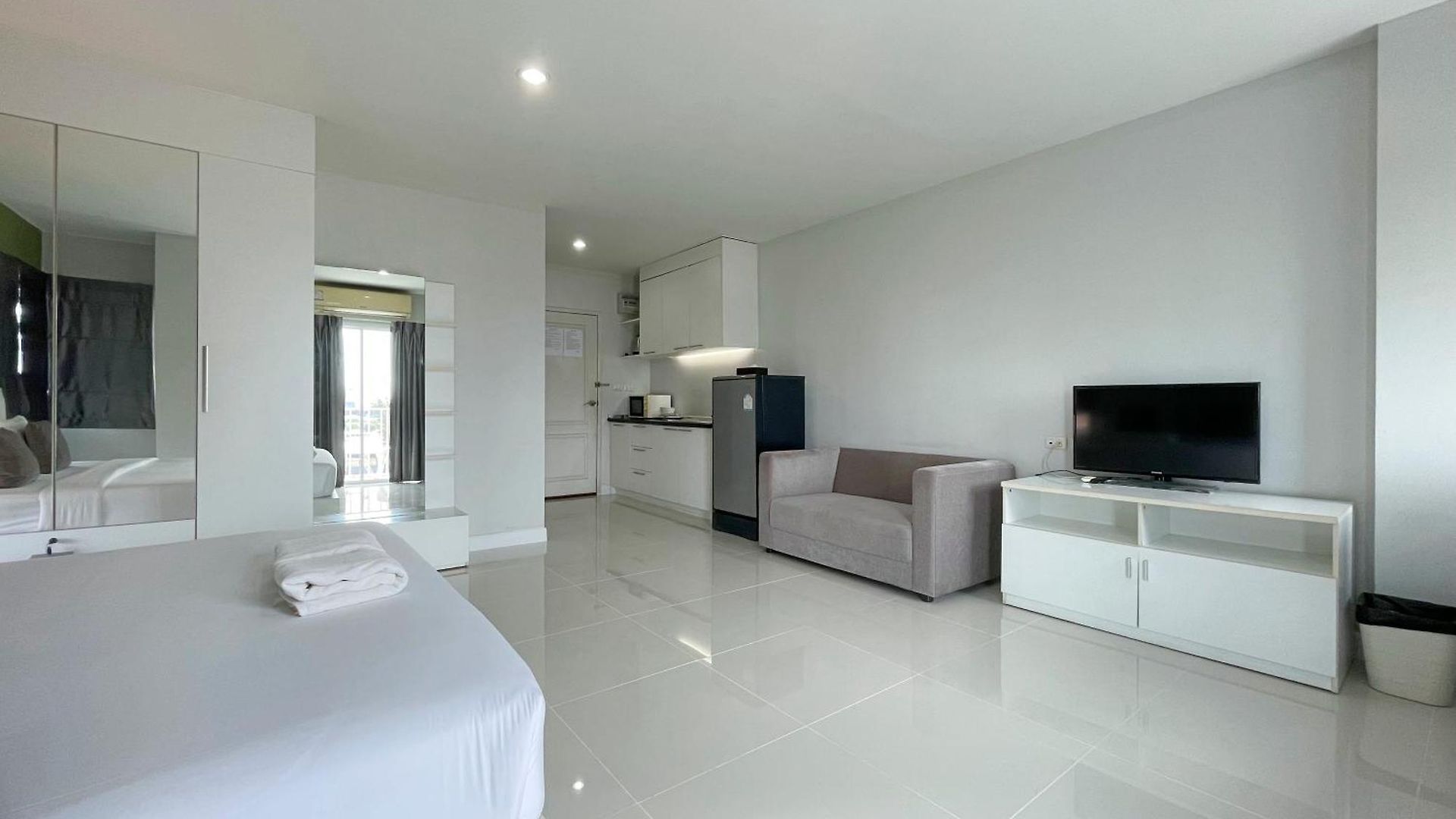โรงแรม Baan By Sabai Near By God 3*