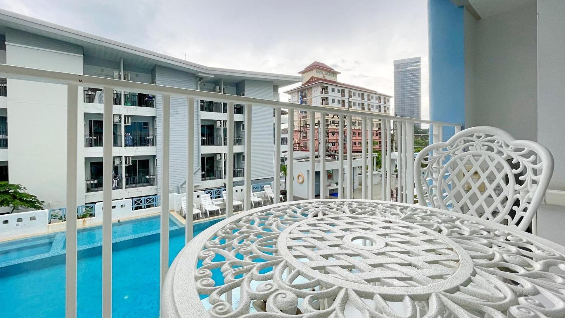 โรงแรม Baan By Sabai Near By God Pattaya