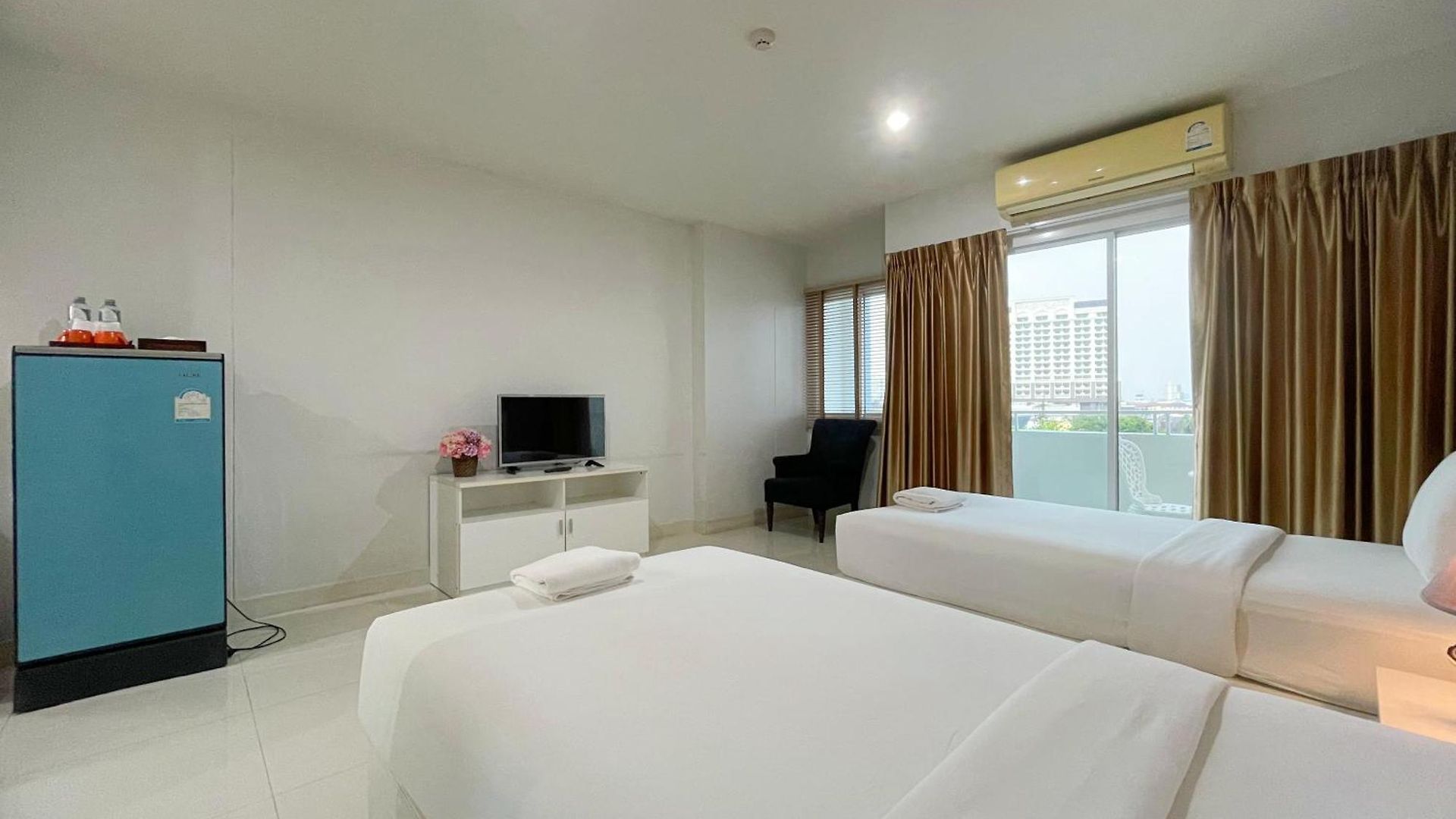 โรงแรม Baan By Sabai Near By God Pattaya