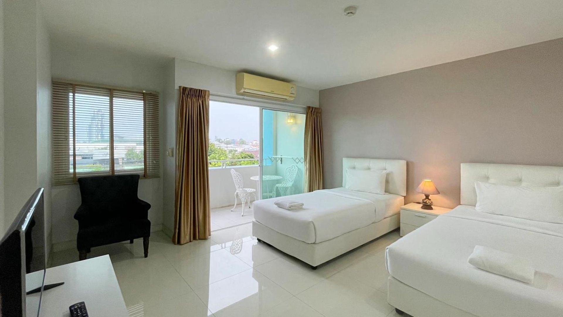 Baan By Sabai Near By God Pattaya